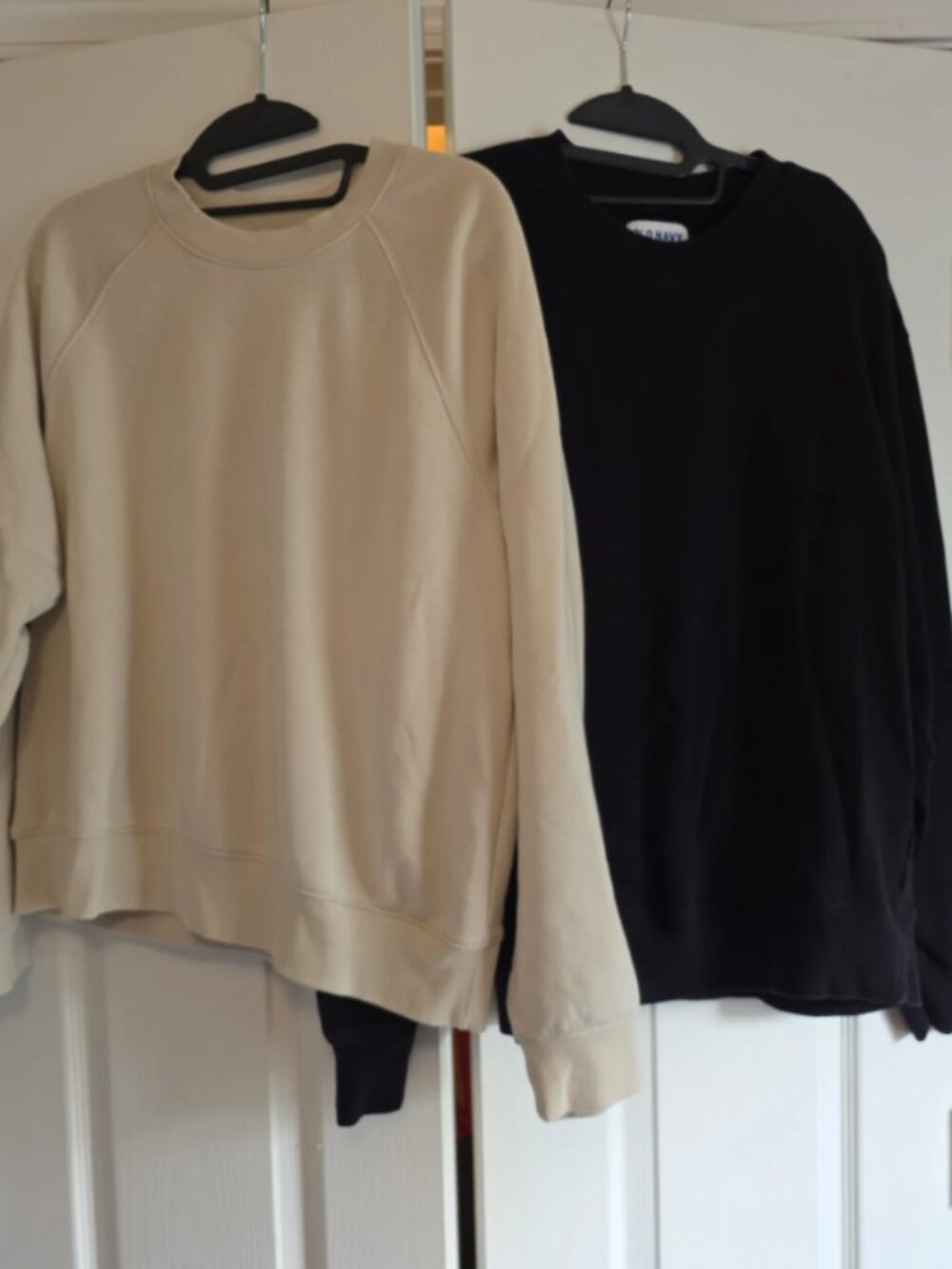 Old Navy Crewneck Sweatshirts Lot Size Medium